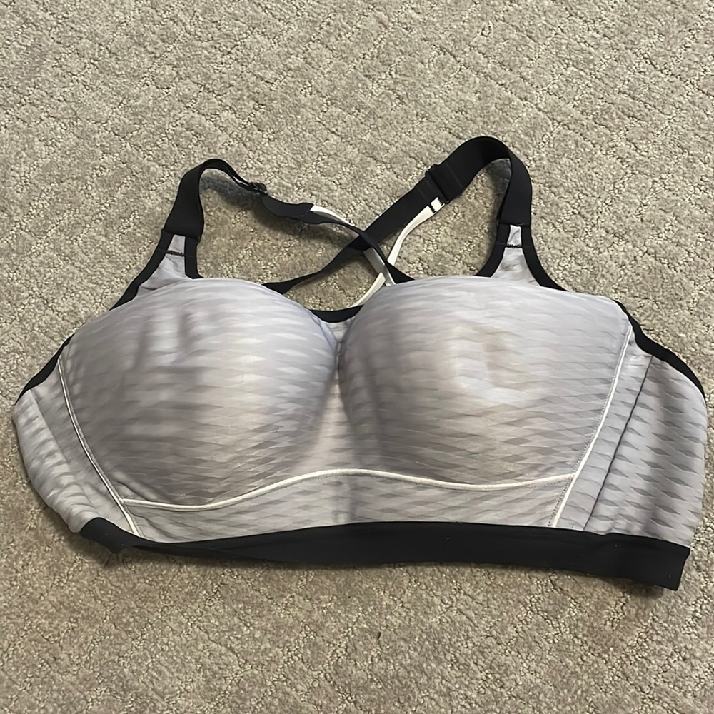Victoria Secret Wired Sport Bra